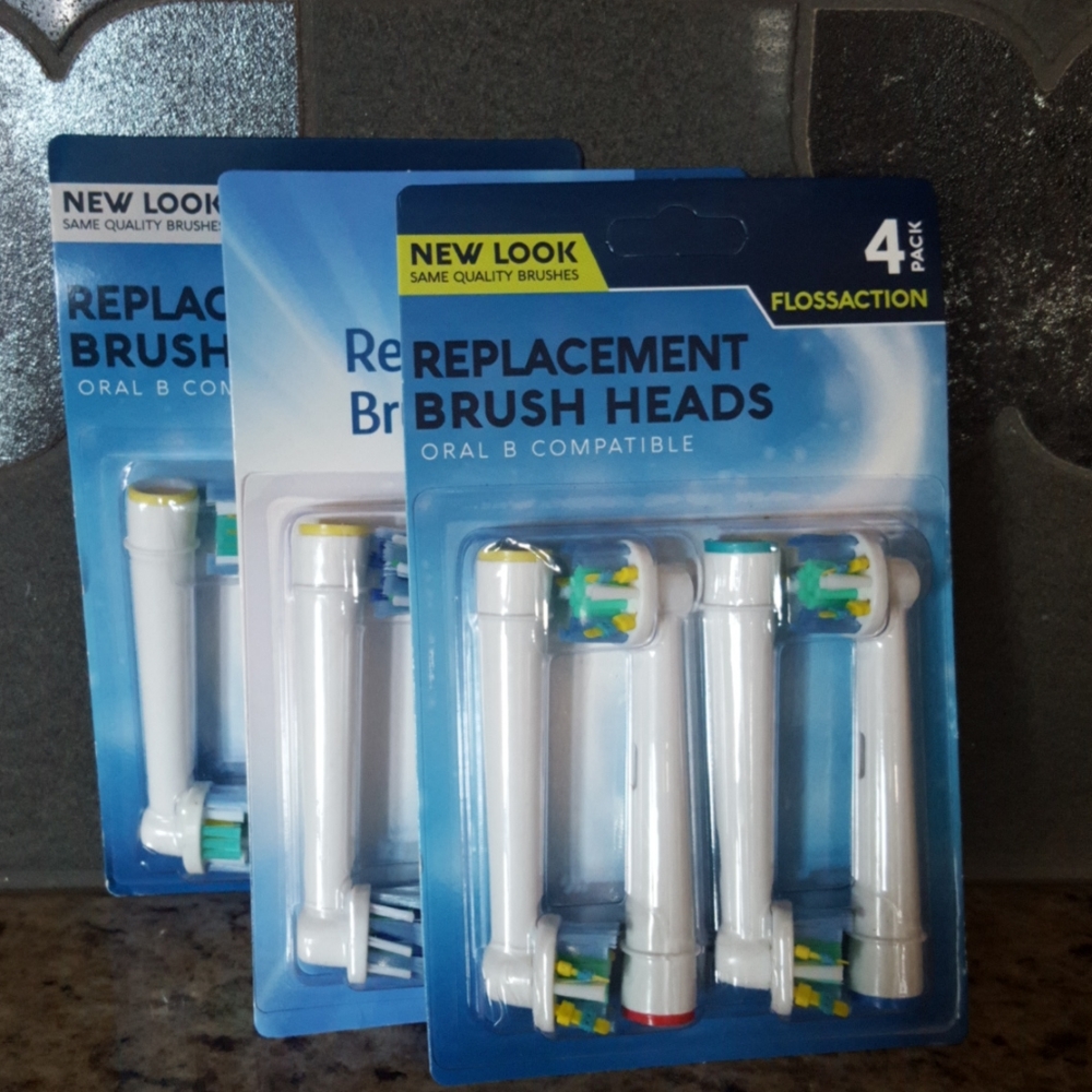 NIB ORAL B replacement heads
